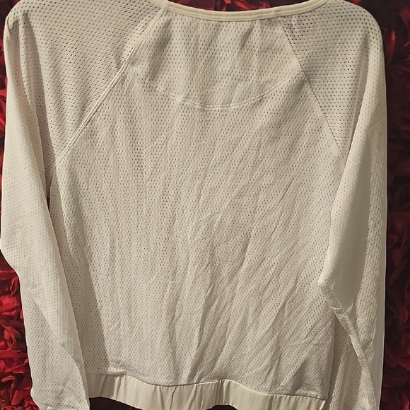 Champion NWT Women's Ivory Mesh Long Sleeve Shirt Size Small - Picture 8 of 9